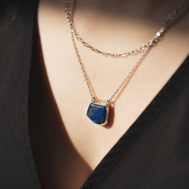 náhrdelník lapis lazuli - Minimalistický