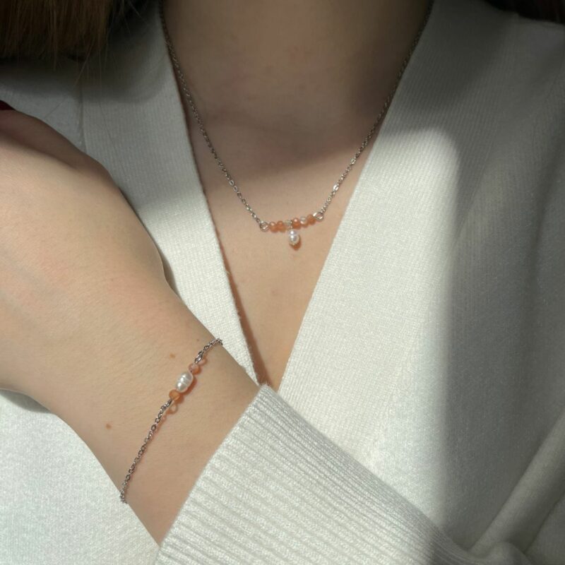 minimalistický náramek sluneční kámen