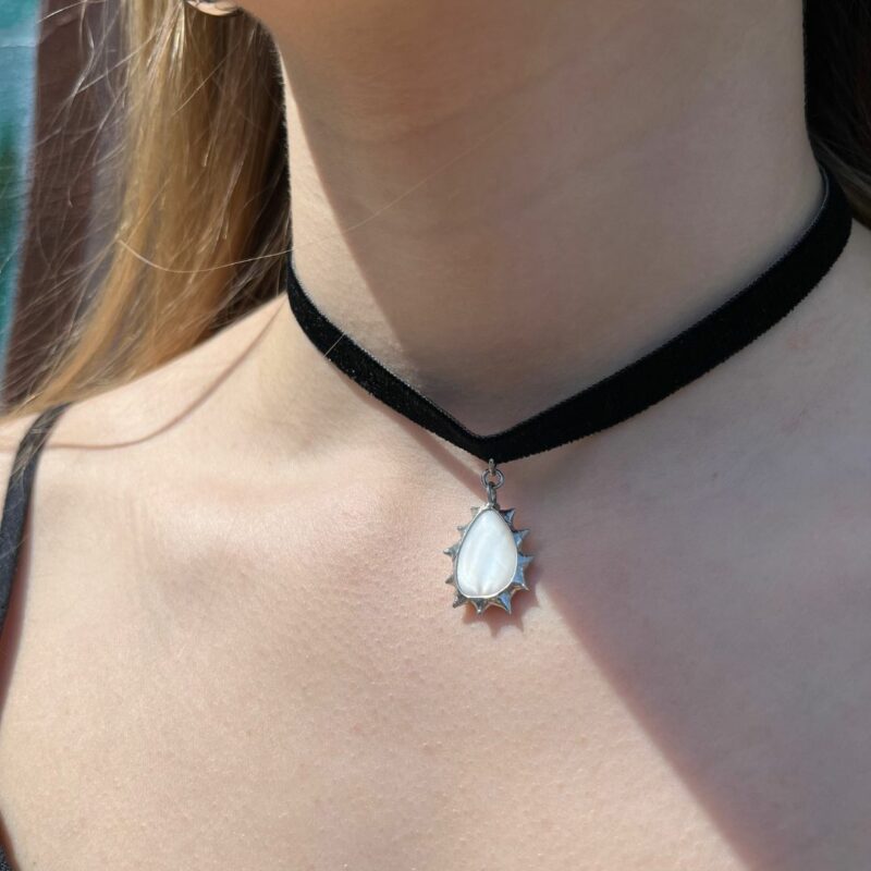 náhrdelník Chocker - Slzička z perleti